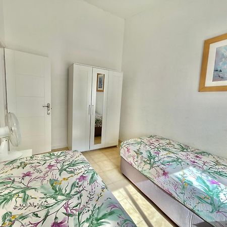 Relax Beach House Пуерто де Сантяго Екстериор снимка